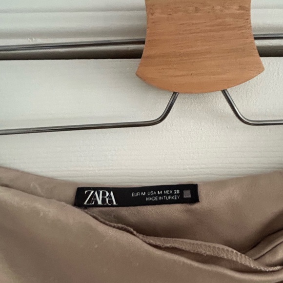 Beige satin maxi skirt - Picture 2 of 5